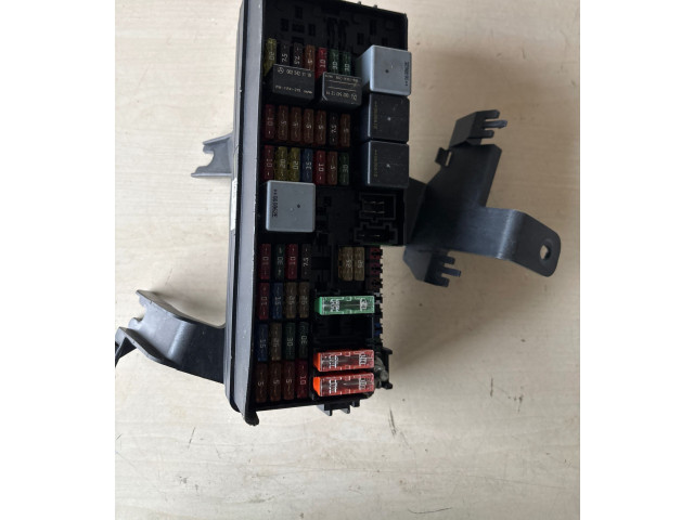 Блок предохранителей A1645400272, 08401186 Mercedes-Benz ML W164