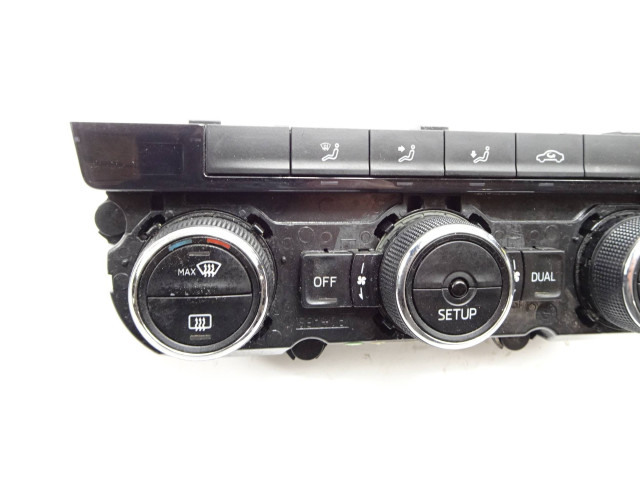 Блок управления климат-контролем 5E0907044K, 5HB01128240   Skoda Octavia Mk3 (5E)