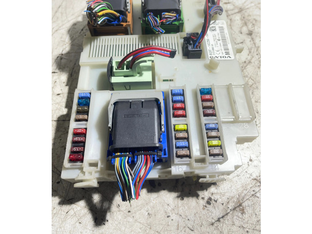 Блок предохранителей 31314866AA, GG9T14C256HA   Volvo V70    