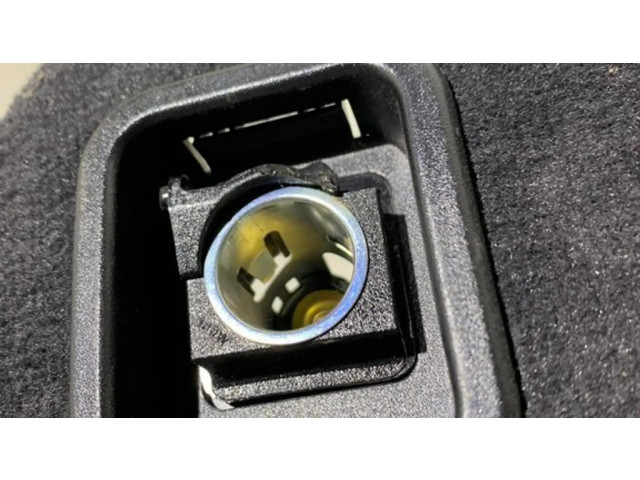 Другая деталь отделки багажника