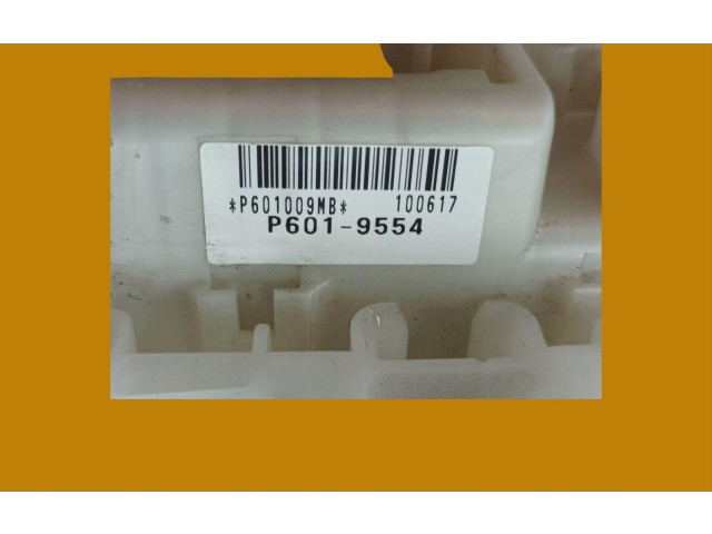 Pojistková skříňka P601-9554 Suzuki Swift II 2011