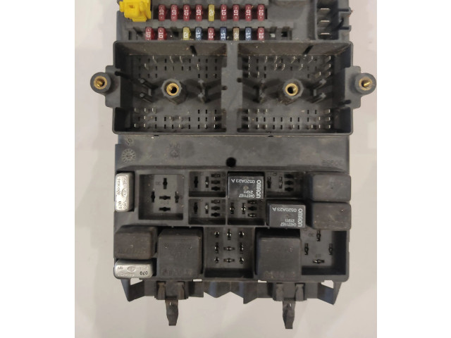 Блок предохранителей  P56038406AM, TQH09504BS41   Jeep Grand Cherokee (WJ)    