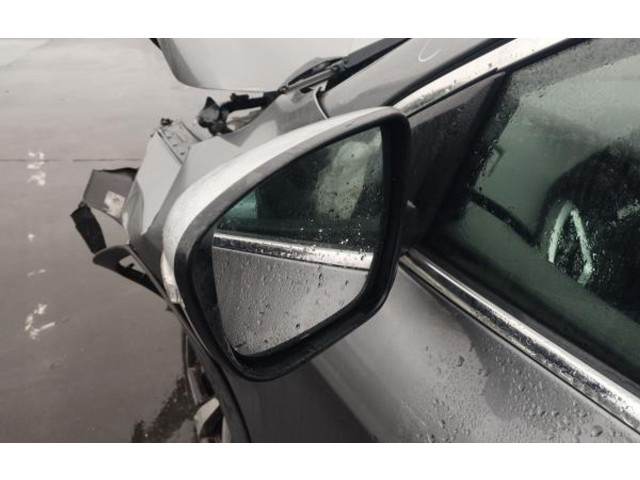 Zpětné zrcátko Nissan Qashqai 2017 REBATIVEL