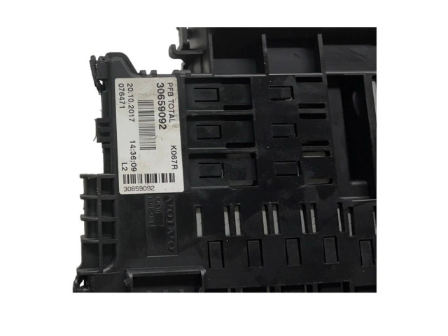 Pojistková skříňka 30659092, 20102017 Volvo V60 2018