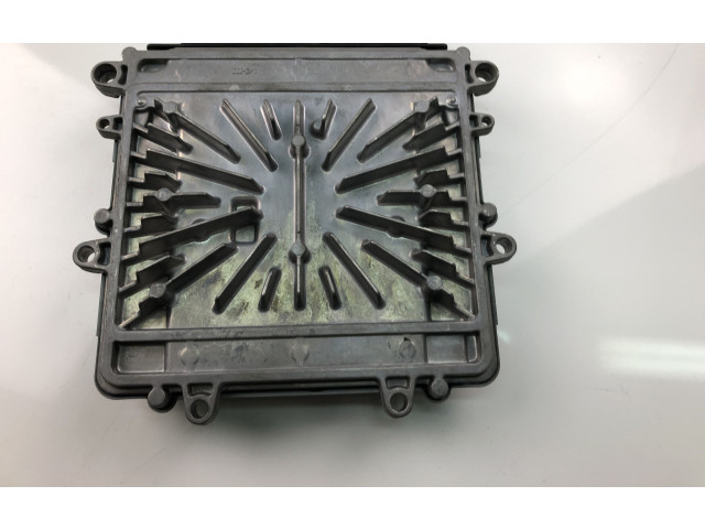 Блок управления двигателя 31372225AA   Volvo XC90