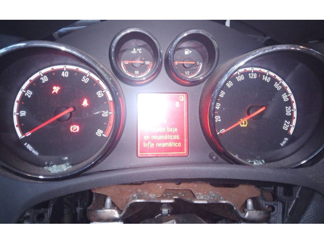 Панель приборов 600775881, AFR3 Opel Meriva B