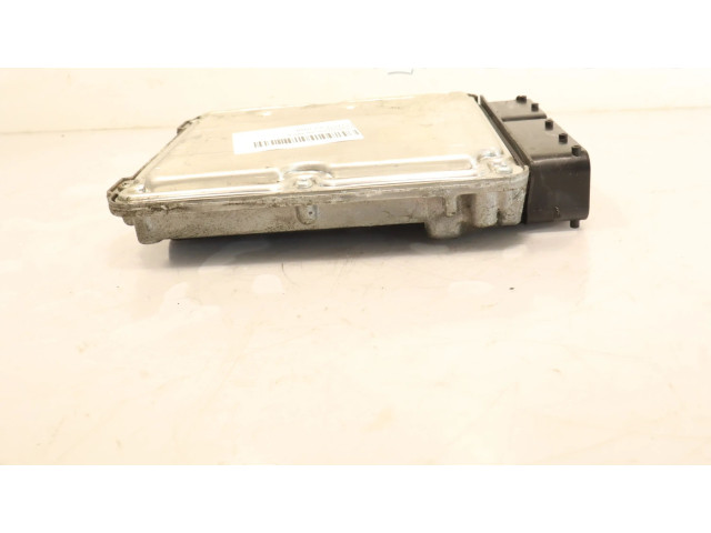 Блок управления двигателем Блок управления 0281012237 Skoda Octavia Mk2 (1Z)