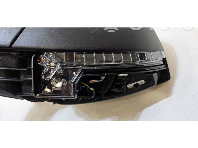 Зеркало электрическое Skoda Scala - года