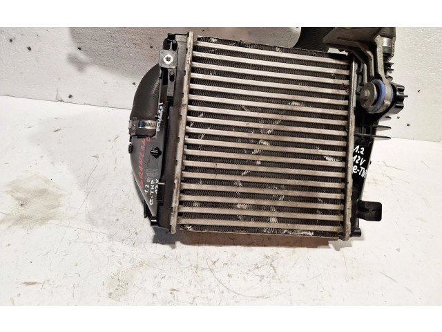 Интеркулер P9675627980 Opel Grandland X