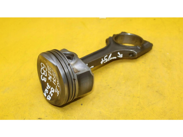 Поршень с шатуном 06H Skoda Octavia Mk2 (1Z)