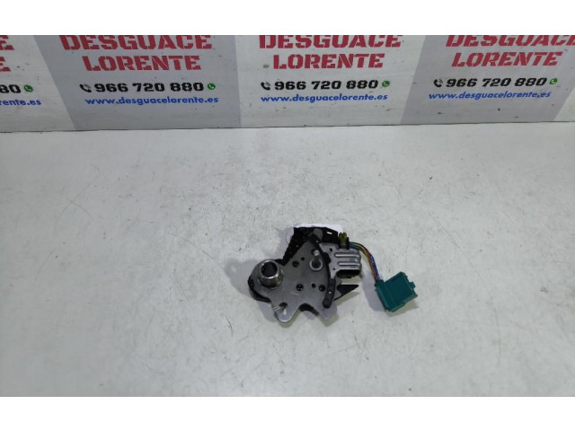 Блок управления 24230719   Chevrolet Cruze