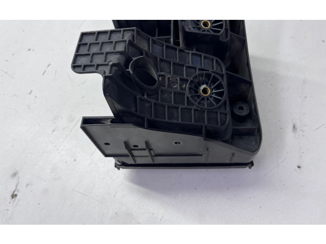   Pojistková skříňka 5N0937808   Volkswagen Tiguan 2013