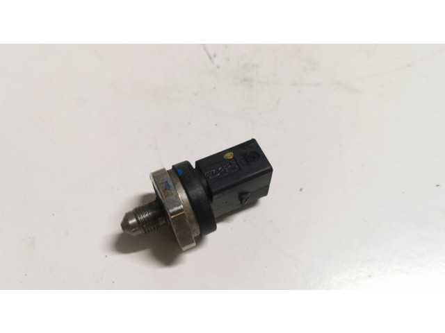 Датчик уровня горючего