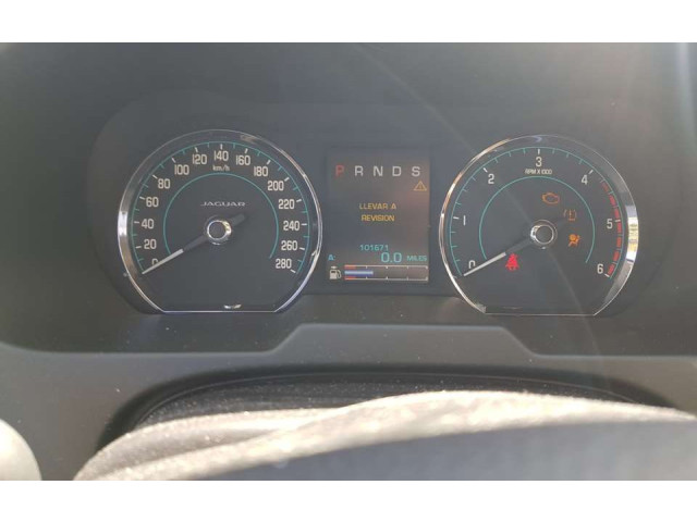 Панель приборов C2Z31428 Jaguar XF X250