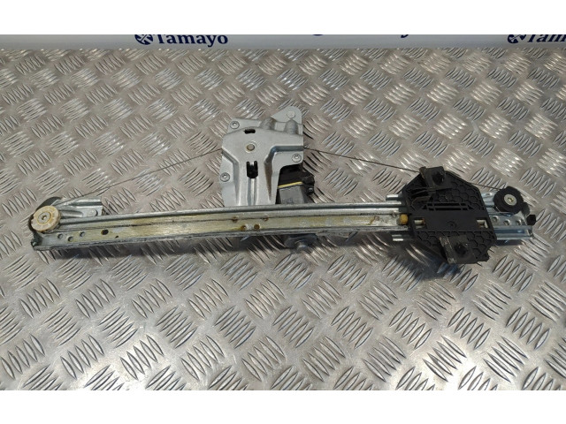 Рулевая рейка  Передний механический механизм для подъема окна 807213282R   Dacia Sandero  -  года