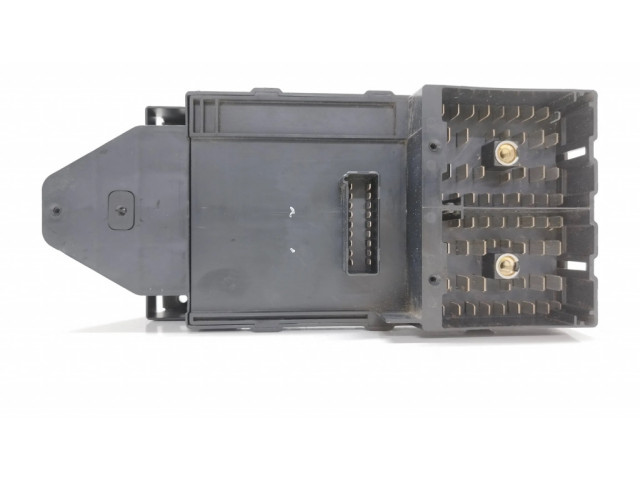 Блок предохранителей 1L3T14A067BB, 003188054   Ford F150    