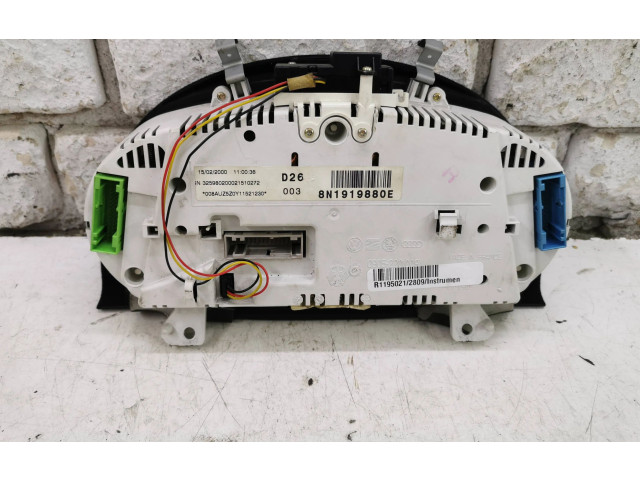Панель приборов 8N1919880E, 0905220   Audi TT Mk1       