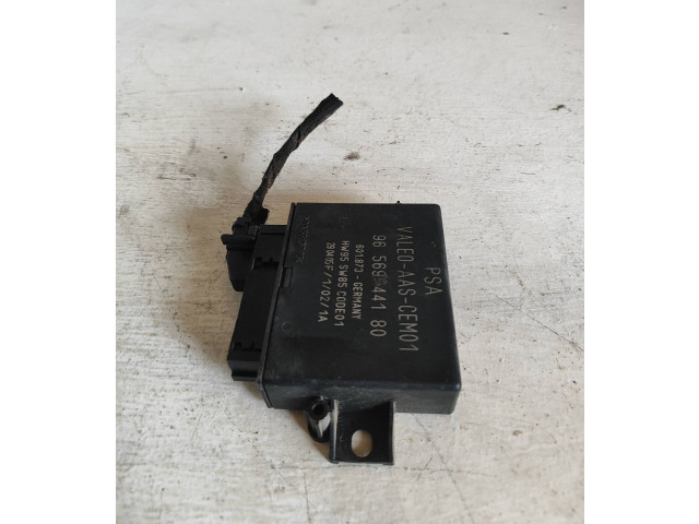 Поршень Блок управления навигации (GPS) 9656944180, 601873 Citroen C4 I