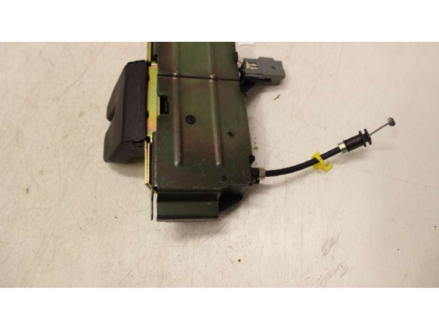 Zámek zadních dveří 30636809 Volvo XC90 2004