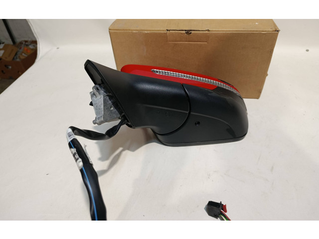 Zpětné zrcátko  Volkswagen Tiguan 2021  5LB857507  