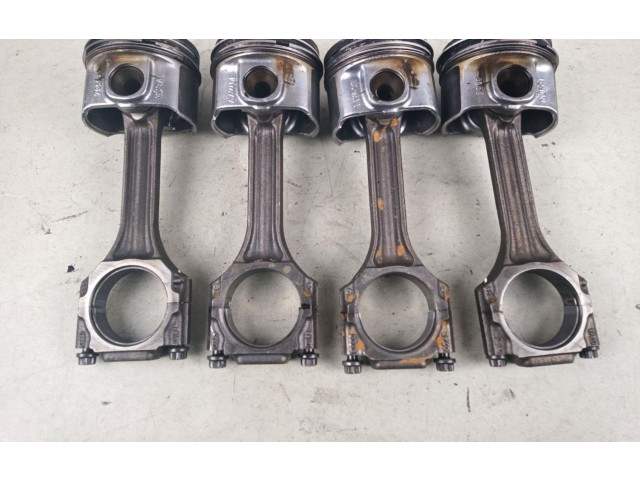 Píst    Seat Inca (6k)     