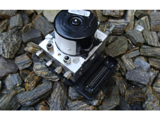 Блок АБС P52124456AA Jeep Cherokee III KJ 2001 - 2008 года