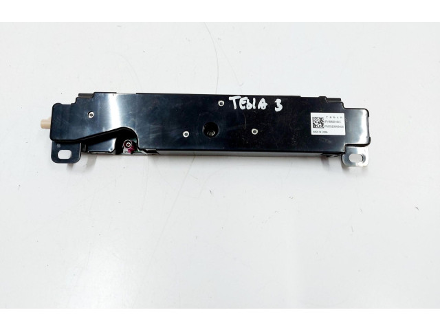 Блок управления 1585601-00-E Tesla Model 3