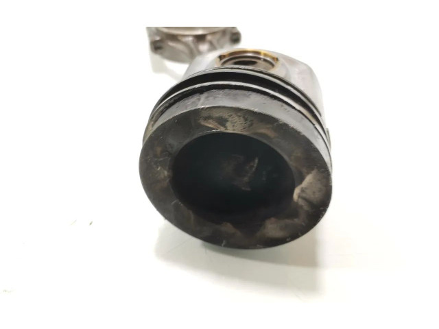 Поршень с шатуном DFSD Volkswagen Caddy