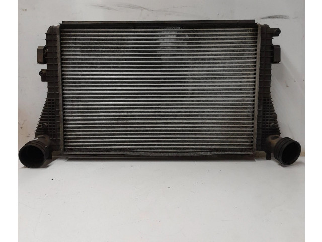 Интеркулер 1K0121803, 1K0145803 Volkswagen Jetta V