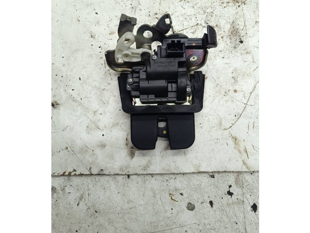 Замок багажника     Audi Q5 SQ5 2008 - 2017 года