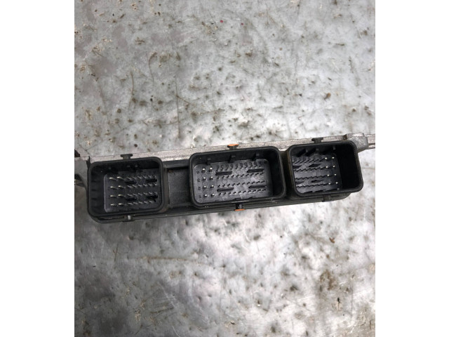 Блок предохранителей MEC951-030 Nissan Qashqai+2