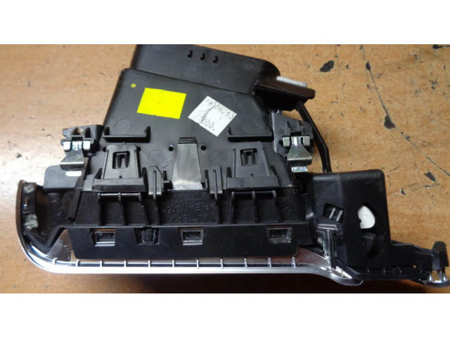 Боковая воздушная решётка