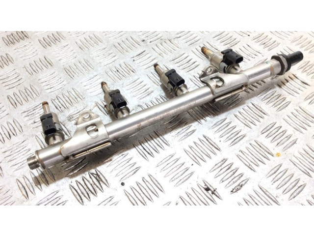 Vstřikovač 04E133320D, 0261500132 Audi A3 S3 8V pro benzínový motor 1.4