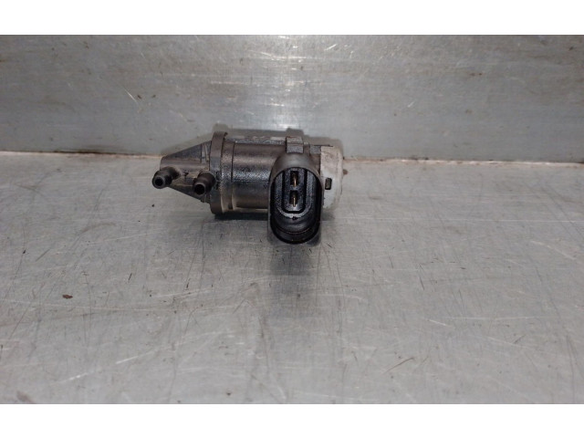 Вторичный воздушный насос Skoda Rapid (NH) 2012 - 2019 года 1K0906283A