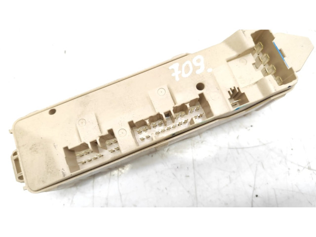 Pojistková skříňka 7L020704, 7L0207044800 Mazda 626 1998