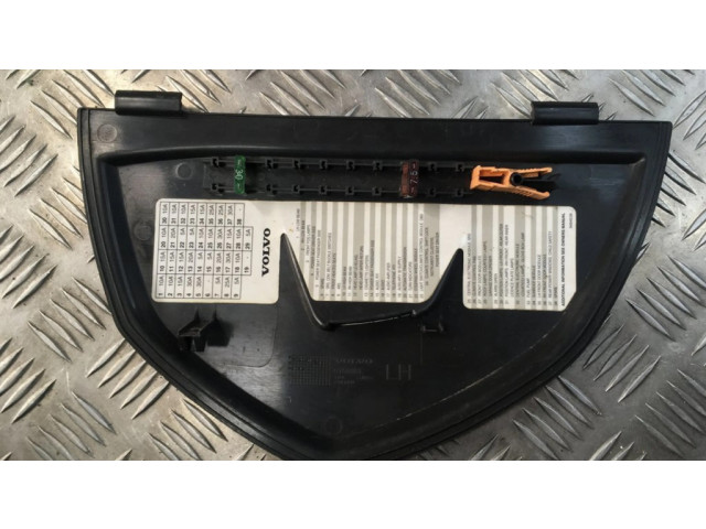 Другая деталь салона