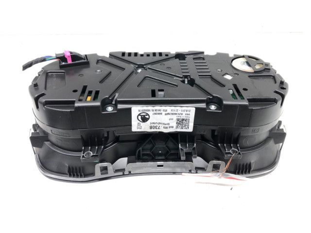 Панель приборов 6V0920730B   Skoda Fabia Mk3 (NJ)       