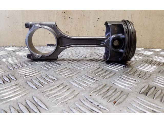 Поршень с шатуном 31460828 Volvo XC90