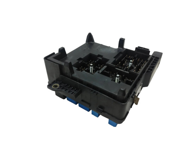   Pojistková skříňka 3916025000   Hyundai i30 2008