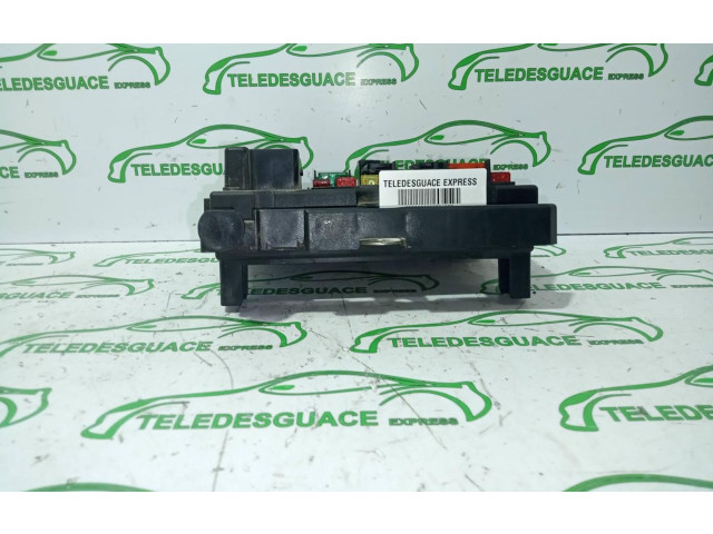 Блок предохранителей BSMB4   Peugeot 406    