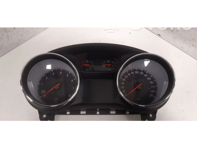 Панель приборов 39085721 Vauxhall Astra K