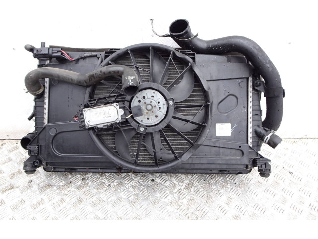 Комплект радиатора 1137328365 Volvo C30 2007 - 2010 года