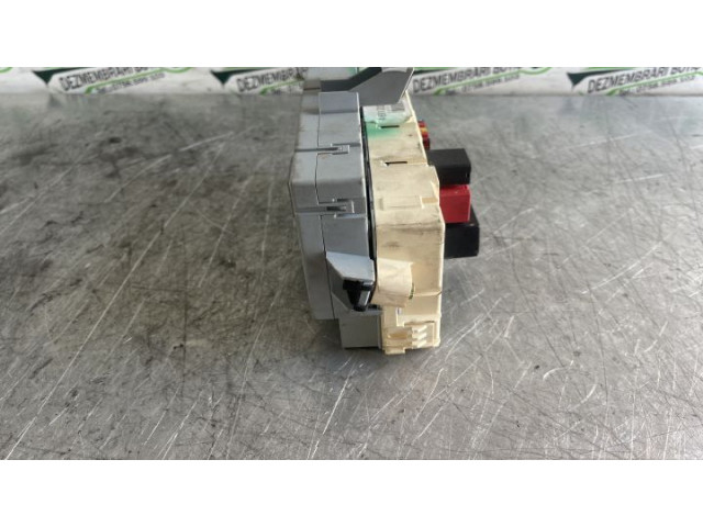   Pojistková skříňka    Fiat Punto (188) 2005