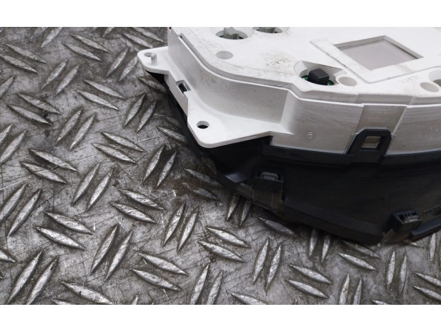 Панель приборов    Volvo V70       