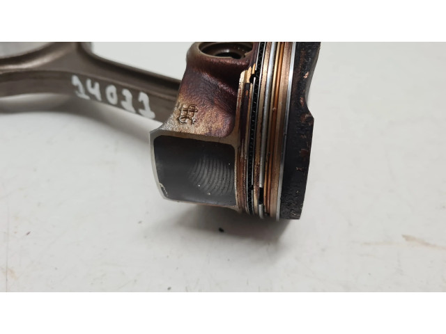 Поршень с шатуном 05E, 05EAB Skoda Kodiaq для бензинового двигателя 1.5