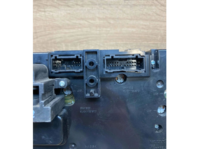 Блок управления климат-контролем 7923   Volvo XC90