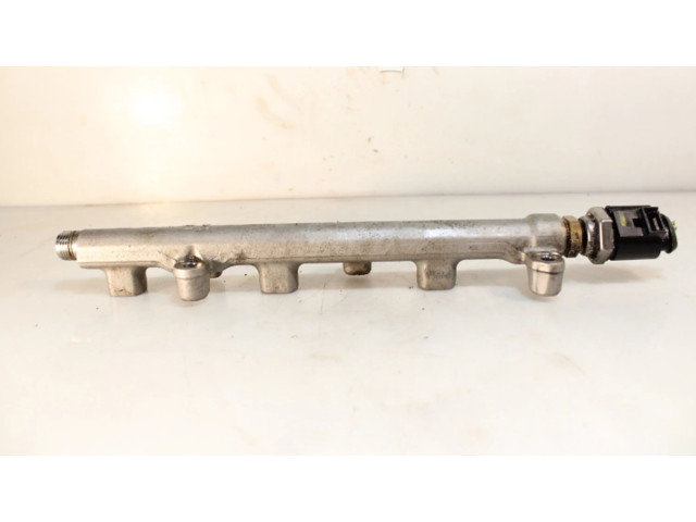 Топливная рампа Skoda Fabia Mk3 (NJ) для двигателя DKL