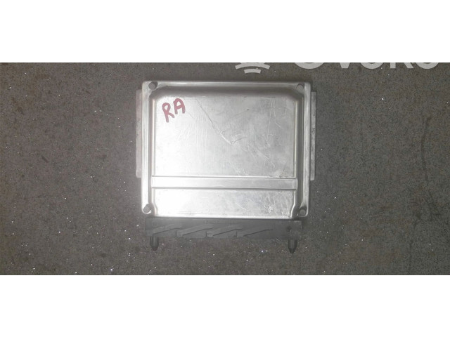 Блок управления двигателя 8627757   Volvo V70