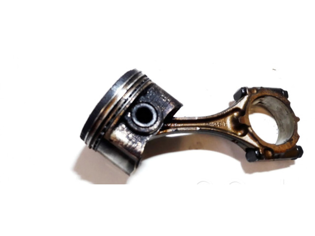 Поршень с шатуном Lexus IS 200-300 для бензинового двигателя 2.0