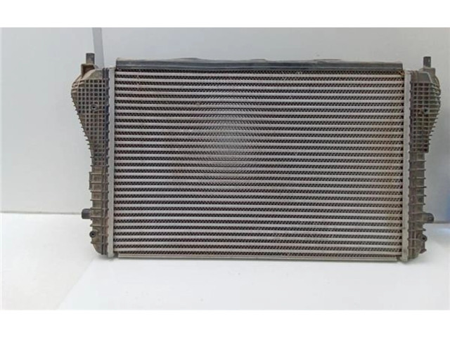 Интеркулер 1k0145803ca Volkswagen Caddy